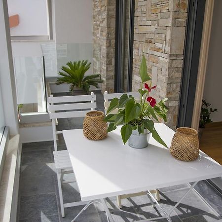 Apartments Brezanin 苏托莫雷 外观 照片