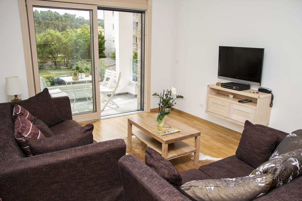 Apartments Brezanin 苏托莫雷 外观 照片